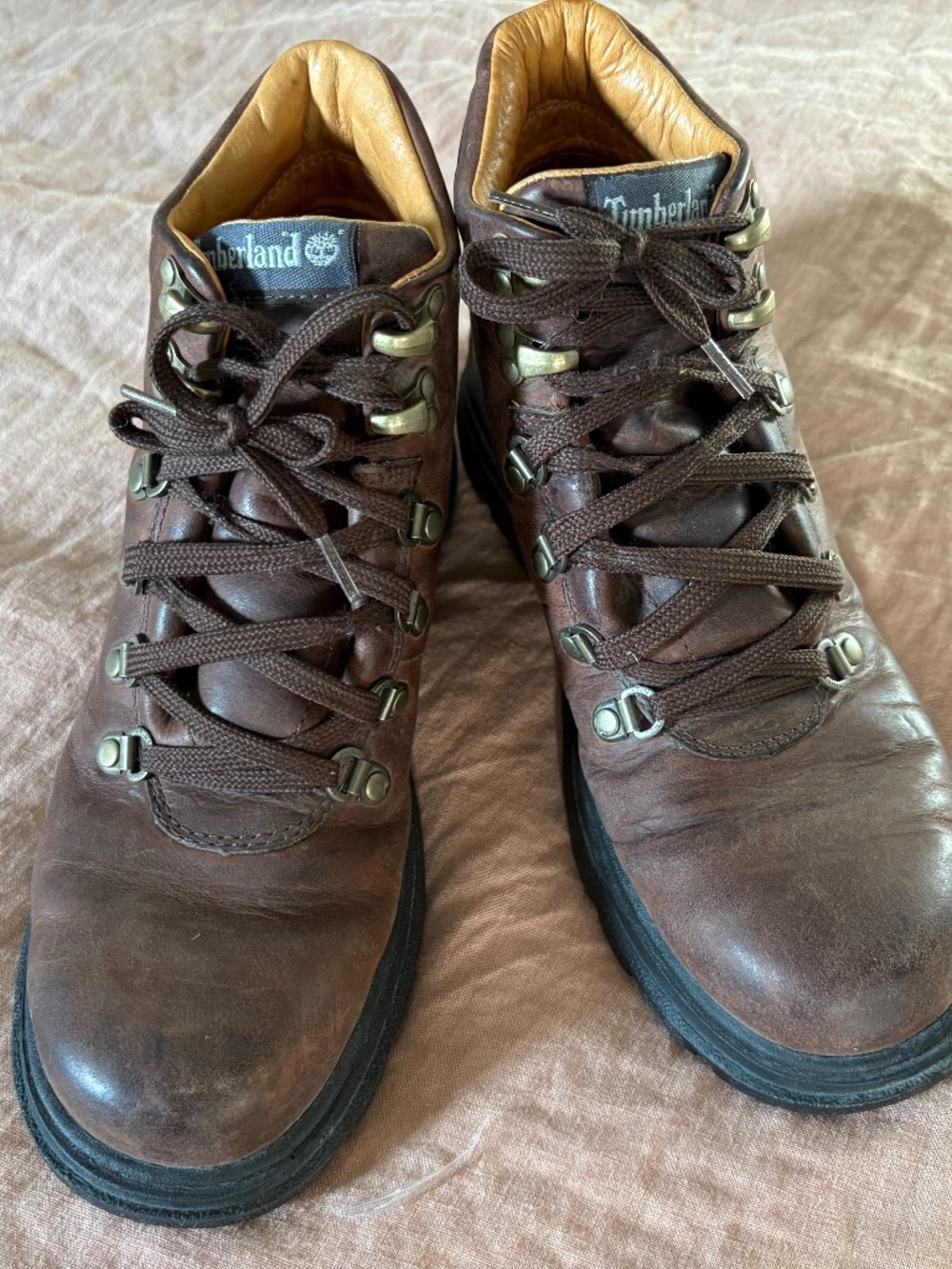 Vintage timberlands